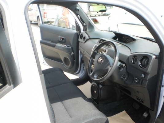 TOYOTA BB NEW1.5 ปี2012 AUTOตัวTOPสุด TOYOTA BB NEW1.5 ปี2012 AUTOตัวTOPสุด