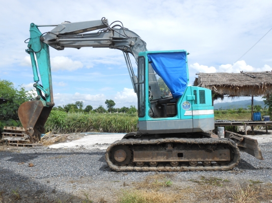 รถแบคโฮ  KOMATSU  PC 75UU