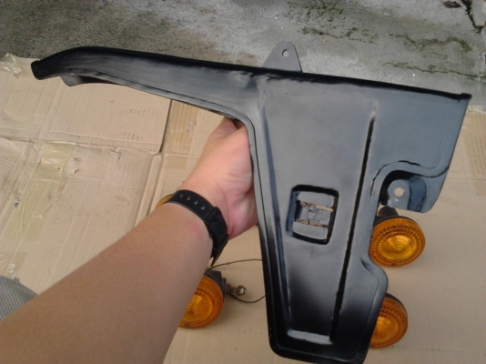 ขายอะไหล่ yamaha dt125 (หายาก) บังโซ่+ไฟเลี้ยวเดิม