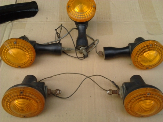 ขายอะไหล่ yamaha dt125 (หายาก) บังโซ่+ไฟเลี้ยวเดิม