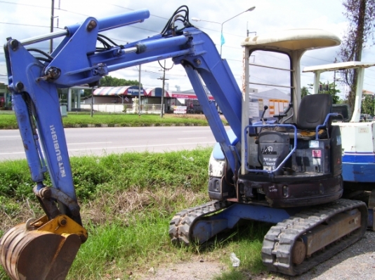 มีรถแบคโฮ PC 30 ให้เช่า
