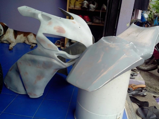 ขายแฟริ่งcbr1000ปี08 ครบชุด