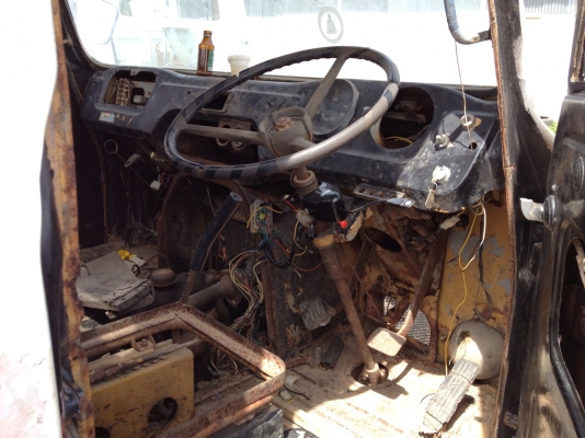 ประกาศขาย รถโม่ปูน HINO มือสองใช้งานได้ดีตามปกติ 195,000