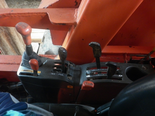 ขายรถไถพร้อมอุปกรณ์