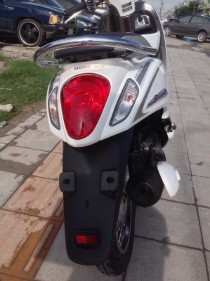 Honda Scoopy i