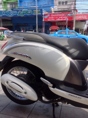 Honda Scoopy i