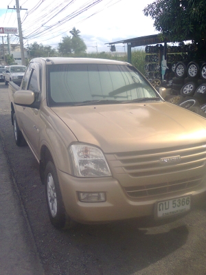 ขายตัดรถ ISUZU SLX ปี05 298000