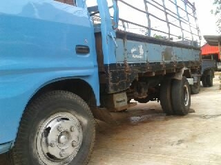 หกล้อ  TL100แรง สวยพร้อมใช้ ยาว4.30เมตร ทะเบียนพร้อมโอน