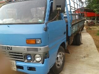 หกล้อ  TL100แรง สวยพร้อมใช้ ยาว4.30เมตร ทะเบียนพร้อมโอน