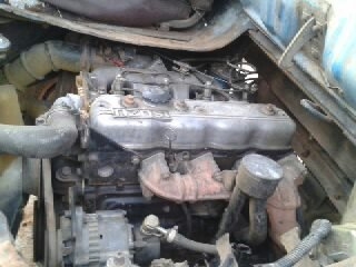 หกล้อ  TL100แรง สวยพร้อมใช้ ยาว4.30เมตร ทะเบียนพร้อมโอน