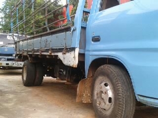 หกล้อ  TL100แรง สวยพร้อมใช้ ยาว4.30เมตร ทะเบียนพร้อมโอน