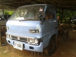 ISUZU  TLเครือง88แรง เครืองดี คัชซีใช้ได้  ทะเบียนพร้อมโอน