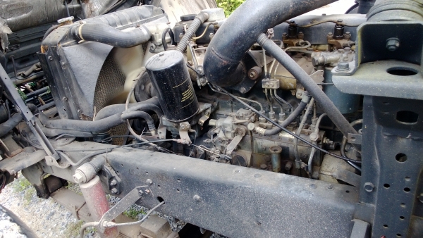 รถบรรทุกพร้อมเครรน