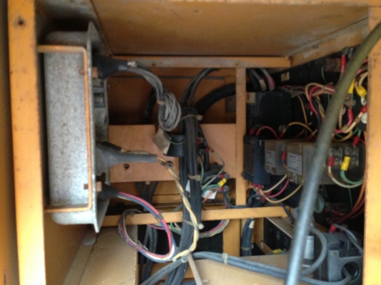 เครื่องปัั่นไฟ 60KVA