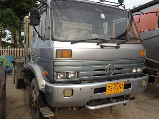 ขายรถหัวลากNissan UD ติดแก๊ส7ถัง