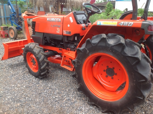 ปัญญาแทรคเตอร์มาแล้ว...จัดมาให้ครับ คูโบต้า L3408 พร้อมใบมีดตราช้าง เล่มทะเบียนพร้อม