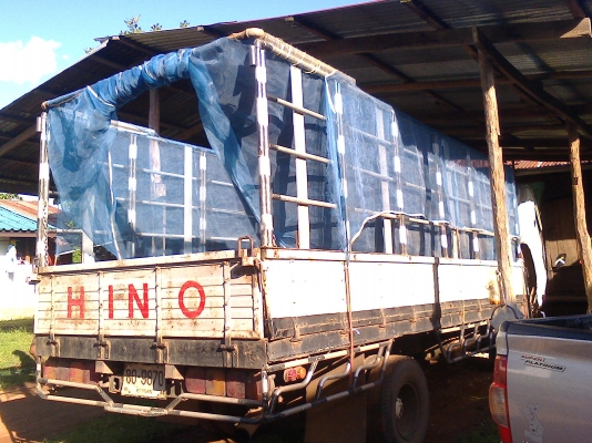 HINO FC2W 120 WO4D รุ่นซูเปอร์เสี่ย fหน้า หลัง ปี37 พร้อมคอกอย่างงาม ยาว 5.5 เมตร ภาษี57