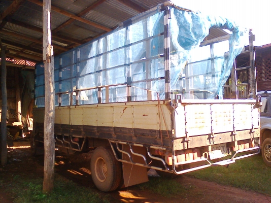 HINO FC2W 120 WO4D รุ่นซูเปอร์เสี่ย fหน้า หลัง ปี37 พร้อมคอกอย่างงาม ยาว 5.5 เมตร ภาษี57