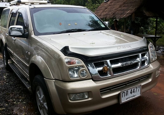ISUZU D-MAX CAB4 RODEO LS 3.0 MT 4WD ปี 2003 รถสวยจัดพร้อมใช้งาน กระบะติดตั้งหลังคาแคร์รี่บอยครบพร้อมสภาพสวย เครื่องแน่นแรงดี ภายในเก๋งสวยครบพร้อม CD MP3 แอร์ พ.เพาเวอร์ ก.ไฟฟ้า กระจกมองข้างปรับไฟฟ้า บันไดข้าง ช่วงล่างยางสภาพดี 70\% พร้อมใช้งาน เอกสารทะเบี