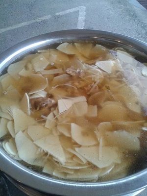 ร้านแกงป้านัน วัดศาลเจ้าปทุมธานีครับ อร่อยแบบไทยแท้ ราคาไม่เเพง