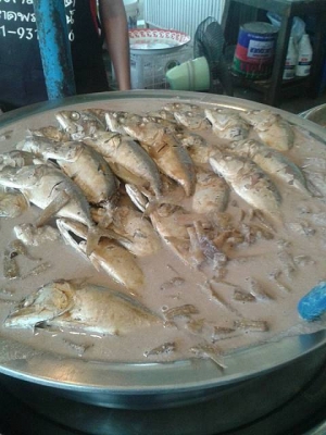 ร้านแกงป้านัน วัดศาลเจ้าปทุมธานีครับ อร่อยแบบไทยแท้ ราคาไม่เเพง