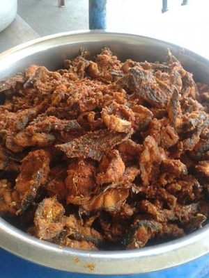 ร้านแกงป้านัน วัดศาลเจ้าปทุมธานีครับ อร่อยแบบไทยแท้ ราคาไม่เเพง