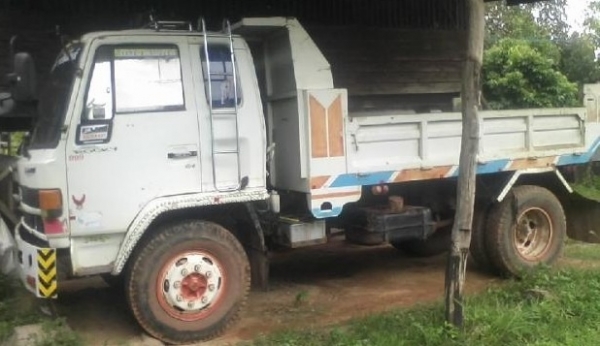 ISUZU ROCKY FSR 165 HP 6BD1 หกล้อดั๊มพ์ กระบะดั๊มพ์เหล็ก 6 ตันความยาว 3.80 เมตรสภาพสวยจัด เครื่องแน่นดีแรงดี ภายในเก๋งคอนโซลสวยครบ พวงมาลัยเพาเวอร์ ช่วงล่างคัชซีไม่มีบวม ยาง 9.00 ขอบ 20 สภาพดี 70\% พร้อมบรรทุกพร้อมใช้งาน เอกสารทะเบียนครบพร้อมโอน ราคาต่อรอ ISUZU ROCKY FSR 165 HP 6BD1 หกล้อดั๊มพ์ กระบะดั๊มพ์เหล็ก 6 ตันความยาว 3.80 เมตรสภาพสวยจัด เครื่องแน่นดีแรงดี ภายในเก๋งคอนโซลสวยครบ พวงมาลัยเพาเวอร์ ช่วงล่างคัชซีไม่มีบวม ยาง 9.00 ขอบ 20 สภาพดี 70\% พร้อมบรรทุกพร้อมใช้งาน เอกสารทะเบียนครบพร้อมโอน ราคาต่อรอ