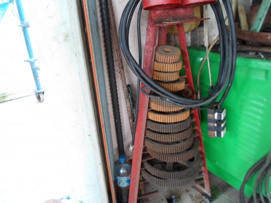 แท่นกลึง 8 ฟุต รุ่นหนัก เหวี่ยงงานได้ 1 เมตร 120,000  ด่วน !!!!!!