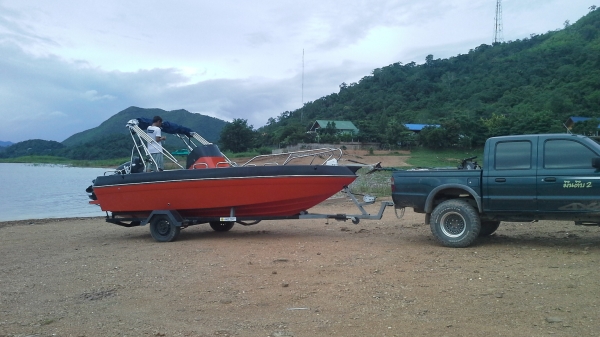 เรือ 18 ฟุต โมลพี่ตีหัวหิน 0817213782