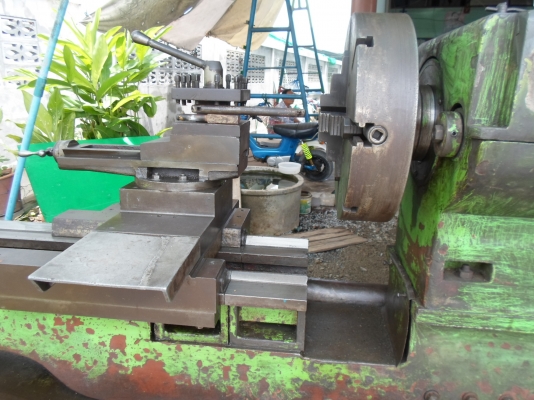 เครื่องกลึง 8 ฟุต รุ่นหนัก 100,000 สนใจสอบถาม อ้อม 0898217996