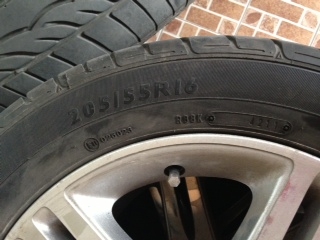 Honda civic fd  5 รู 114  ขนาด 16 นิ้ว คับ สภาพดีมาก สวยทั้ง 4 วง พร้อมขาย dunlop ขนาด 205/55/16 ปี 11