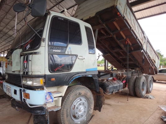 ขายด่วน  รถสิบล้อสองเพลาดัมพ์   HINO  FM  3M  เครื่อง  M10C  กระบะสามมิตร  พร้อมใช้งาน