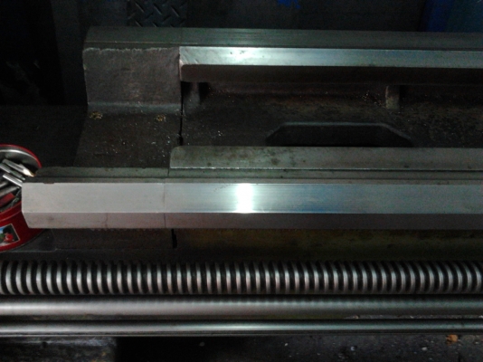 ขายเครื่องกลึง 8 ฟุตรู 3 นิ้ว