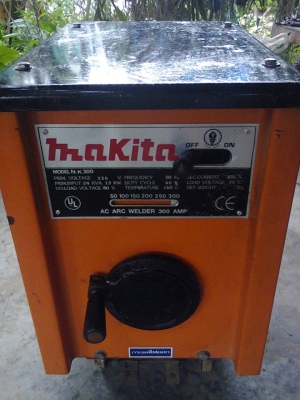 ตู้เชื่อม มากิต้า  300A  รูปอยู่ข้างในครับ  สภาพดี  ไฟแรง คอล์ยทองแดงแท้         ขายด่วนๆๆๆ