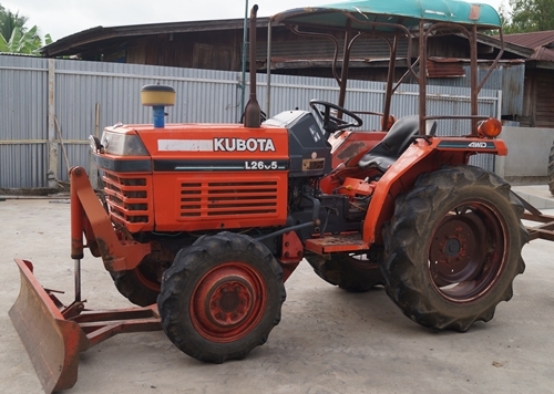 ขายรถไถ KUBOTA L2605 ระบบ 4 WD พวงมาลัยพาวเวอร์ ขายรถไถ KUBOTA L2605 ระบบ 4 WD พวงมาลัยพาวเวอร์