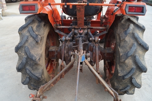 ขายรถไถ KUBOTA L2605 ระบบ 4 WD พวงมาลัยพาวเวอร์ ขายรถไถ KUBOTA L2605 ระบบ 4 WD พวงมาลัยพาวเวอร์