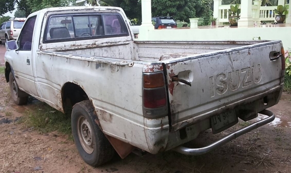 ISUZU TFR มังกรทอง SPARK EX 2.5 MT ปี 32 เครื่อง 87 HP แรงดีแห้งดีพร้อมใช้งาน รถไม่มีชนหนัก ภายในคอนโซลอยู่ครบ พวงมาลัยเพาเวอร์ กระบะสวยดีพื้นกับฝาข้างไม่ผุ ช่วงล่างคัชซีไม่มีผุไม่มีดาม ยางสภาพดี 60\% พร้อมใช้งาน เอกสารทะเบียนครบพร้อมโอน ราคาต่อรองได้ครับ