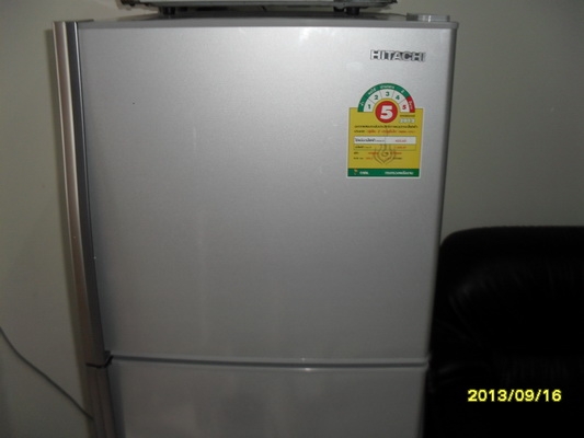 ขายตู้เย็น HITACHI 2 ประตู 6.7 คิวบิกฟุต