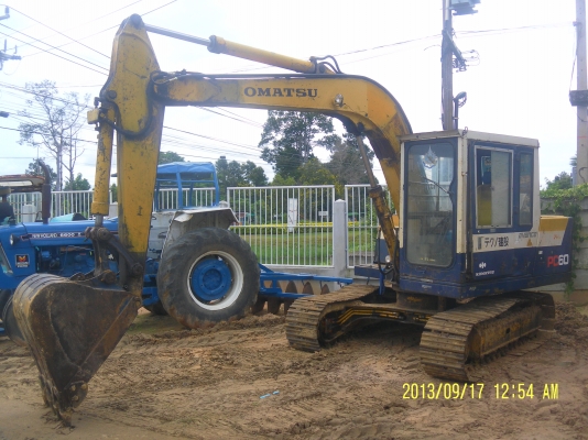 รถแม็คโครโคมัสสุPC60-3เก่านอกพร้อมใช้ราคา370000สนใจโทร0816426706