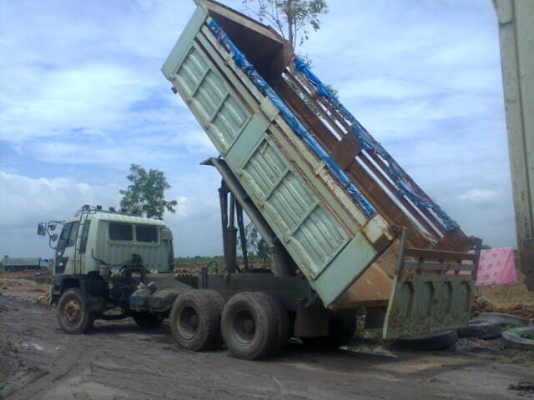 10ล้อดั้ม HINO FM3Hปี39กระจกไฟฟ้า ดั้มเสรี รถวิ่งงานอยู่ 10ล้อดั้ม HINO FM3Hปี39กระจกไฟฟ้า ดั้มเสรี รถวิ่งงานอยู่