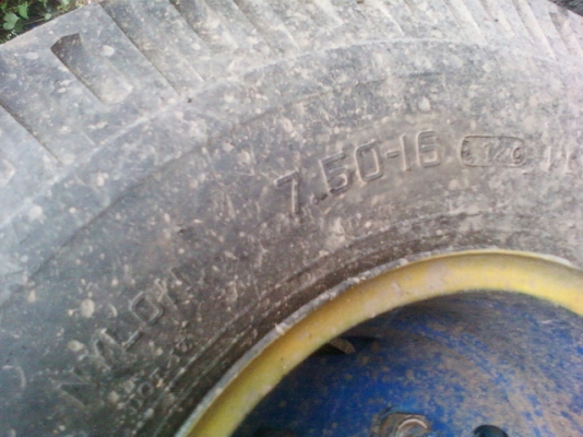 Kobota rt140 ราคา  ลดแล้ว  320000สภาพเหมือนใหม่ ไม่ได้ใช้ไม่มีคนขับใช้น้อยมาก ยางใหม่ๆ เครื่องยนต์ใหม่ๆ มีเกียร์โล