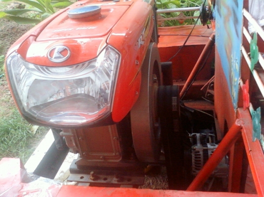 Kobota rt140 ราคา  ลดแล้ว  320000สภาพเหมือนใหม่ ไม่ได้ใช้ไม่มีคนขับใช้น้อยมาก ยางใหม่ๆ เครื่องยนต์ใหม่ๆ มีเกียร์โล