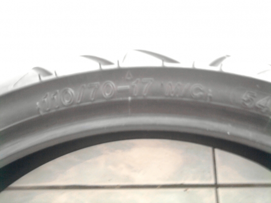 ขออนุญาติขาย ยาง Ninja250 ขนาดหน้า 110/70-17 หลัง 130/70-17