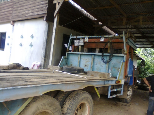 สิบล้อหน้ายาวบรรทุกรถเกี่ยวข้าว เครื่อง EH700 สภาพพร้อมใช้