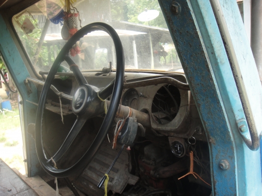 สิบล้อหน้ายาวบรรทุกรถเกี่ยวข้าว เครื่อง EH700 สภาพพร้อมใช้