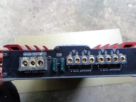 พาวเวอร์แอมป์ คลาส AB พอดีไม่ได้ตอบคำถามนะครับโทรถามได้เลยครับ