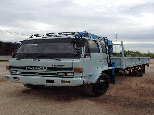 ISUZU 6 ล้อRocky 175. แรงม้า พร้อม เครน TADANO Super Z300 5 เหลี่ยม ท้องV รถห้างแท้มือเดียว เบรคจิ๊ฟฟี่ยาง90\%. Power ซัซซี่ยาว 7.2 ม. (กระบะ 6.4 เมตร) ราคา 880,000