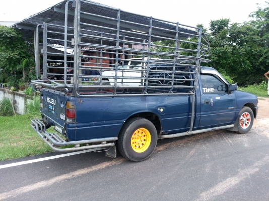 ฝากขายรถบ้าน  ISUZU  ตอนเดียว  สวย ๆ พร้อมใช้งานค่ะ