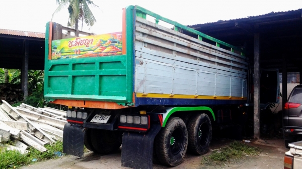 ขายรถสิบล้อดั้มพ์ ร็อกกี้ 2เพลา