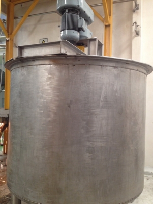ขายถังสแตนเลส(เกรด 316) พร้อมใบกวน ขนาด 5,300ลิตร มอเตอร์ขับ ของเยอร์มัน พร้อมใช้งาน